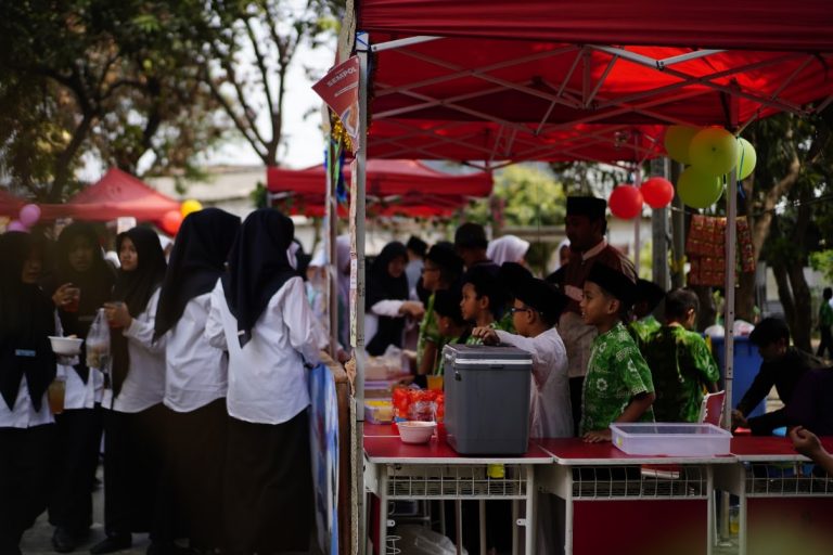 Funday, Beraksi dan Berniaga Santri Cilik Daarul Qur’an