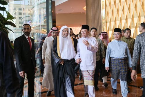 IDAQU Torehkan Prestasi Internasional: KH. Ahmad Jamil Jadi Panelis Forum Sertifikasi Ijazah Al-Qur’an di Malaysia