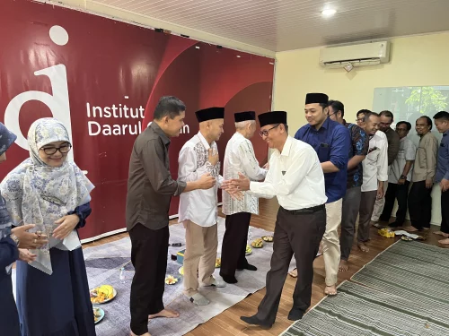 Halal Bi Halal pimpinan bersama seluruh civitas akademika