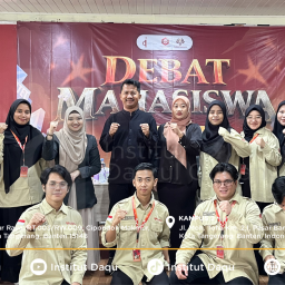 Mahasiswa IDAQU Jakarta mengikuti Debat Mahasiswa 2026 sebagai wadah pengembangan kemampuan berpikir kritis, analitis, dan argumentatif.