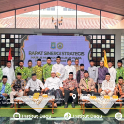 Rektor IDAQU menghadiri Rapat Sinergi Strategis DMI Kota Tangerang untuk penguatan Program 800 Masjid 800 Sarjana.